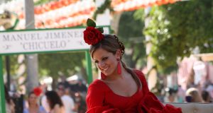 İspanya Festivalleri La Feria de Abril Sevilla ve Dia De La Cruz Granada endülüs festivalleri