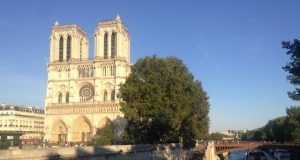 Notre Dame Katedrali: Paris’in Gotik Mimarisiyle Simgesi