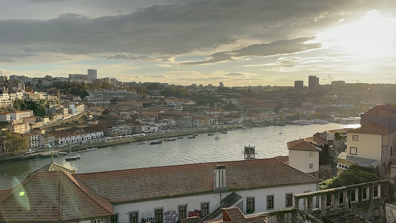 Porto Tren Garı: São Bento Tren İstasyonu